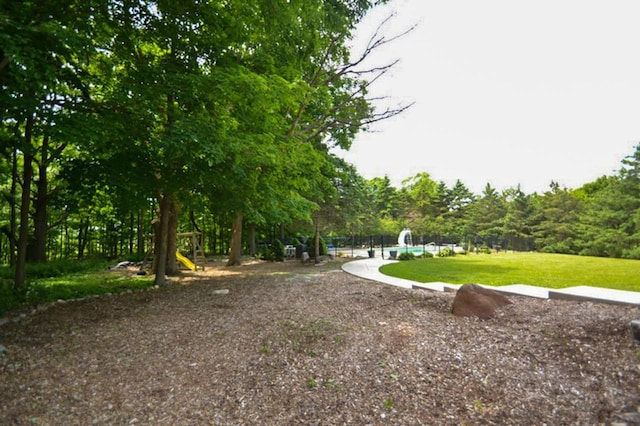 551 Bayberry Ln, Slinger, WI 53086 - view of grassy yard