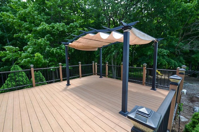 551 Bayberry Ln, Slinger, WI 53086 - view of wooden terrace
