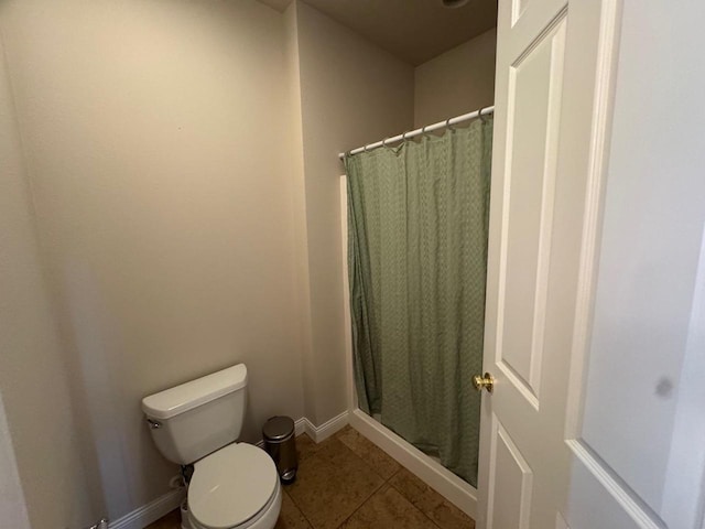 4126 Westerfield Ln, Madison, WI 53704 - bathroom featuring tile patterned floors and curtained shower