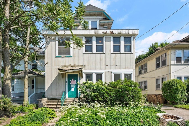 1049 E Johnson St, Madison, WI 53703 - view of front facade featuring entry steps
