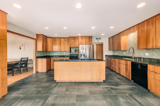 W301S1487 Brandybrook Rd, Waukesha, WI 53188 - kitchen with black appliances, a center island, decorative backsplash, recessed lighting, and brown cabinets
