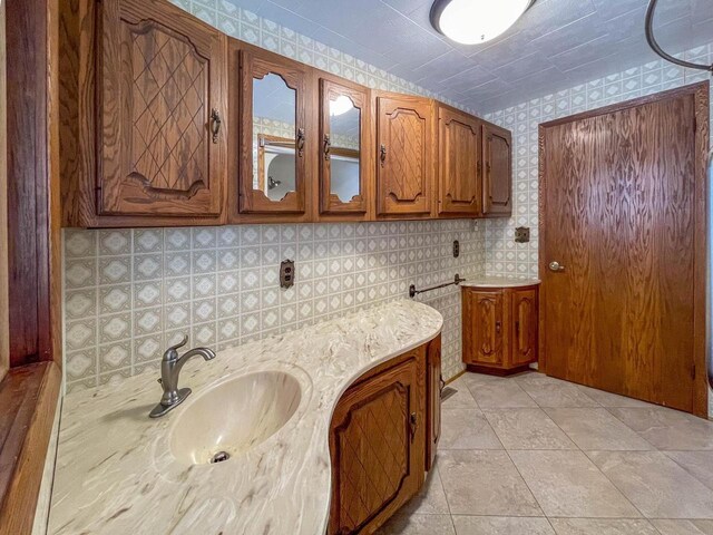 4080 Camp Bryn Afon Rd, Rhinelander, WI 54501 - bathroom with vanity