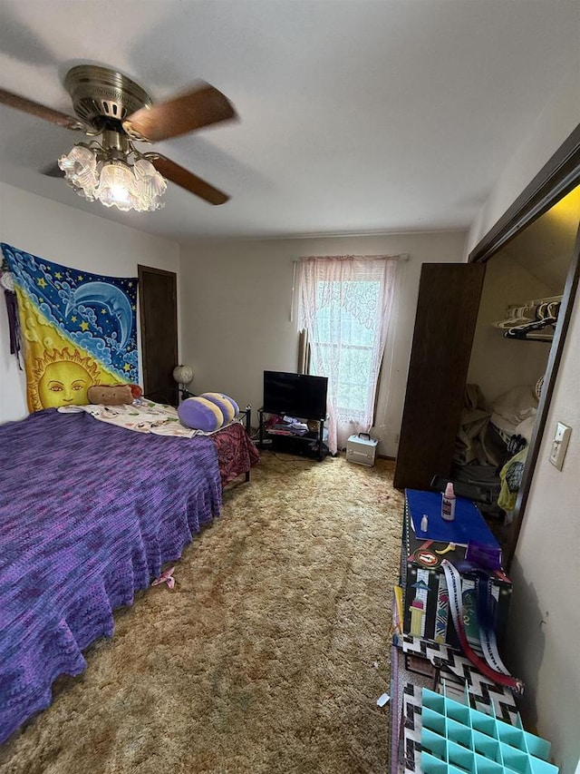 404 Prairie St, Mauston, WI 53948 - carpeted bedroom with a ceiling fan