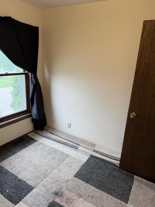 404 Prairie St, Mauston, WI 53948 - view of carpeted spare room