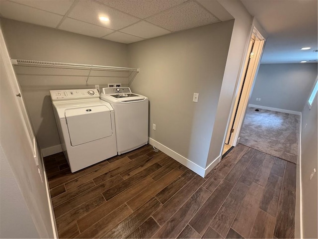1028 Chauncey St, Eau Claire, WI 54701 - laundry area featuring washing machine and dryer, dark wood finished floors, and recessed lighting