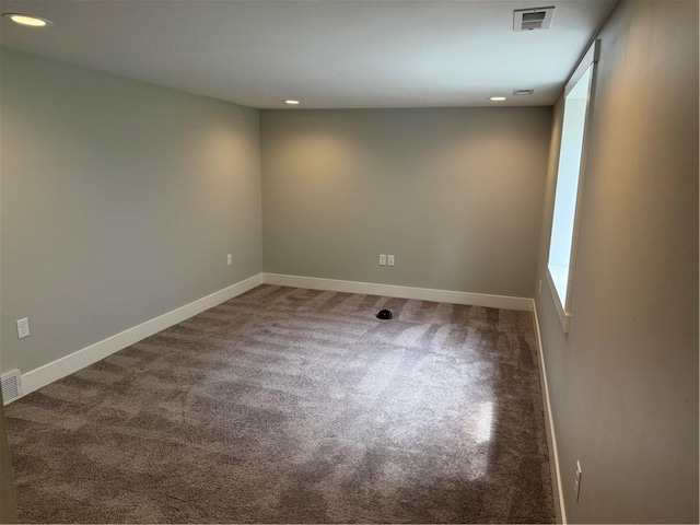 1028 Chauncey St, Eau Claire, WI 54701 - empty room with recessed lighting and carpet flooring