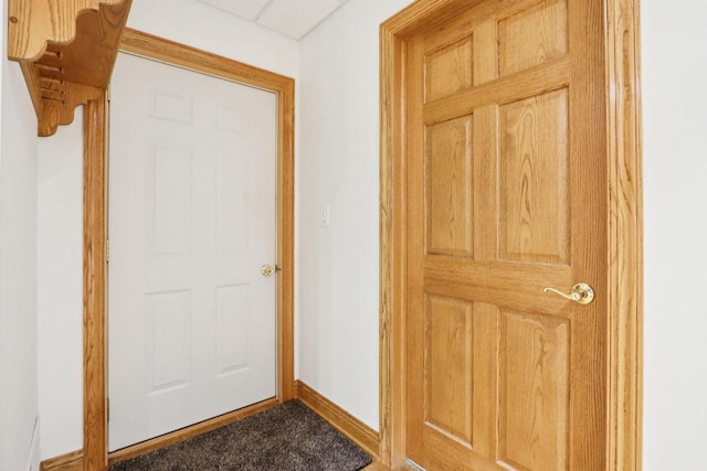 W332S9291 Red Brae Dr, Mukwonago, WI 53149 - entryway with baseboards