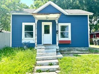 807 Charles St, La Crosse, WI 54603 - view of bungalow