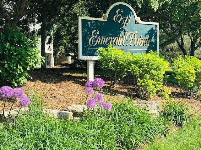 18740 Emerald Cir Unit D, Brookfield, WI 53045 - view of community sign