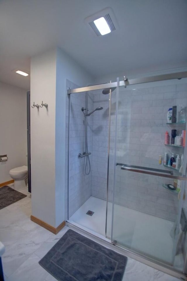 N4374 Esther Dr, Onalaska, WI 54650 - full bathroom featuring a shower stall