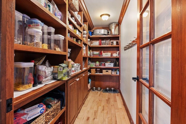 900 Hawks Holw, Delafield, WI 53018 - view of pantry