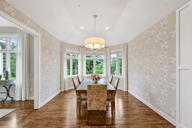 17185 Lake Rd Unit C, Brookfield, WI 53005 - dining space featuring dark wood finished floors, recessed lighting, and wallpapered walls
