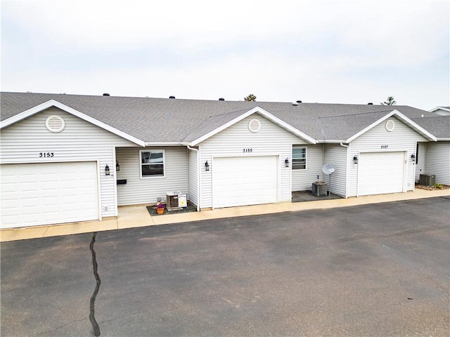 3155 Craig Rd Unit 3155, Eau Claire, WI 54701 - view of front of home with roof with shingles