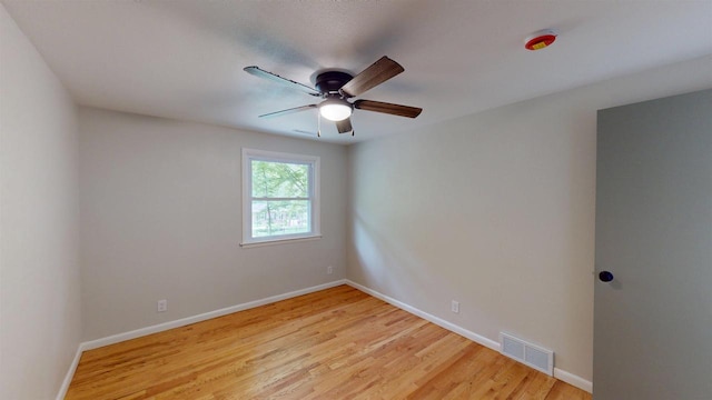 801 S Maryknoll Ave, Marshfield, WI 54449 - spare room featuring ceiling fan and light wood-style flooring