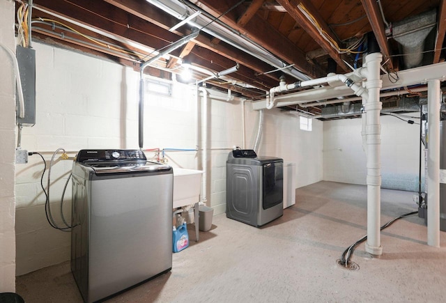 323 S 79th St, Milwaukee, WI 53214 - basement featuring washer and clothes dryer