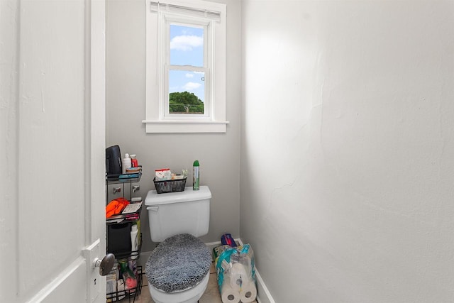 274 E 1st St, Fond Du Lac, WI 54935 - bathroom with toilet and baseboards