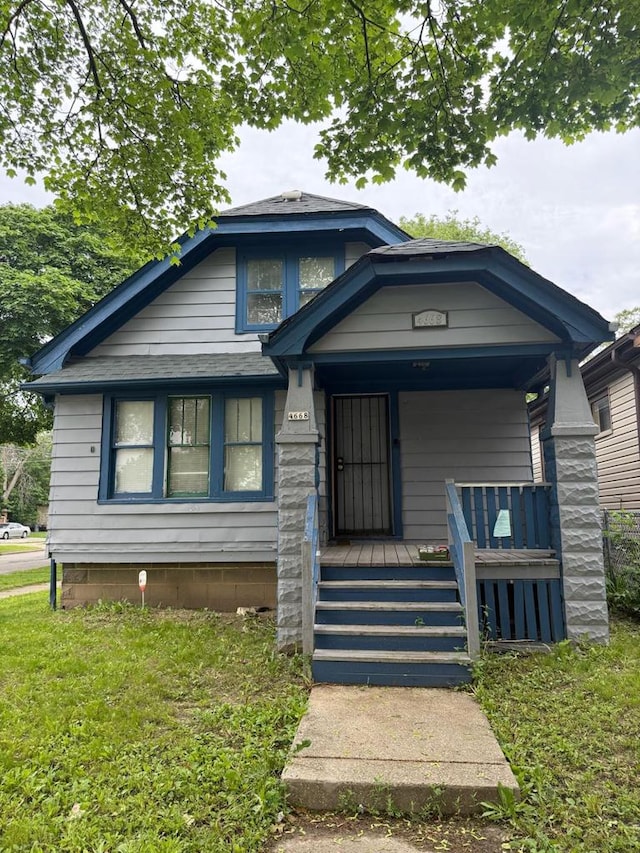 4668 N 29th St, Milwaukee, WI 53209 - view of front of house featuring covered porch