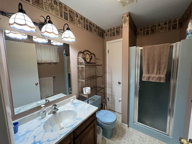 1011 19th Ave S, Wisconsin Rapids, WI 54495 - full bathroom with a stall shower and vanity
