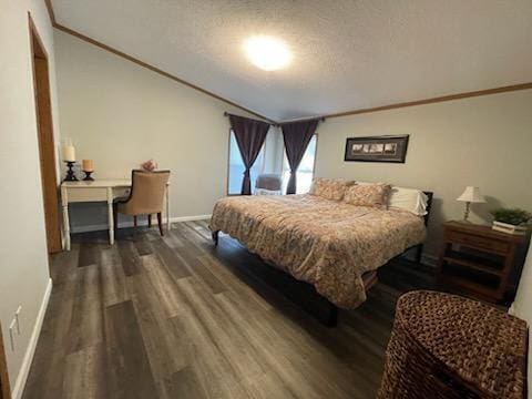 1116 Fawn Dr, Grand Marsh, WI 53936 - bedroom featuring wood finished floors, a textured ceiling, and ornamental molding