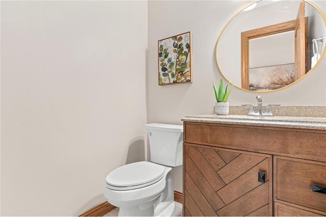 3203 Canterbury Cir, Saint Paul, MN 55125 - bathroom featuring vanity and toilet