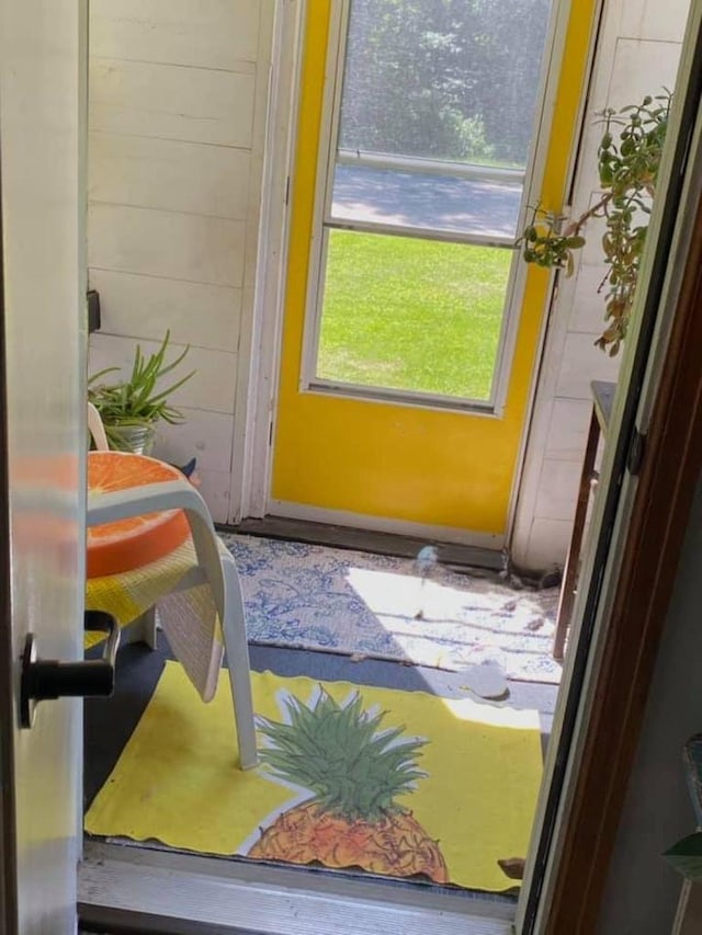 3151 Reddin Rd, Wisconsin Rapids, WI 54495 - view of entryway