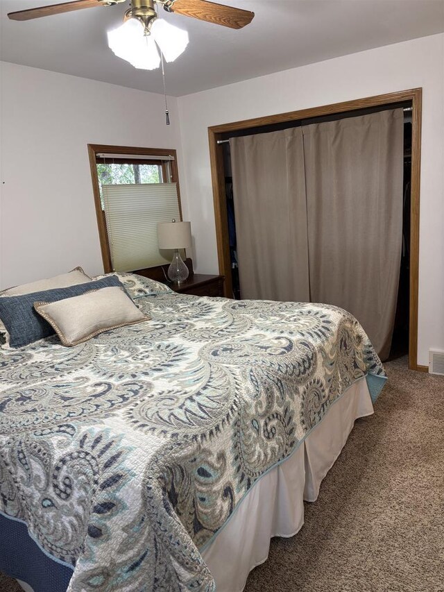 N3911 Lakeside Ln, Wautoma, WI 54982 - carpeted bedroom with ceiling fan