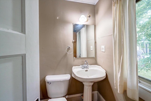 31 Elm St, Fort Atkinson, WI 53538 - bathroom with healthy amount of natural light