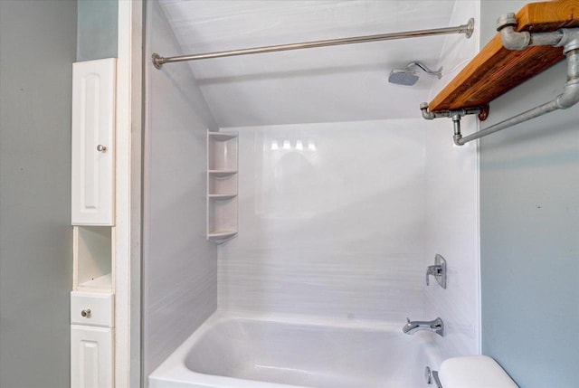 31 Elm St, Fort Atkinson, WI 53538 - bathroom with shower / tub combination and vaulted ceiling
