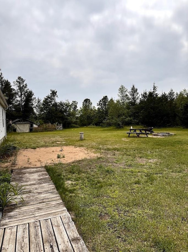 691 Valley Trl, Nekoosa, WI 54457 - view of green lawn