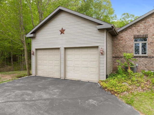 4228 County Hwy W, Valders, WI 54245 - view of garage