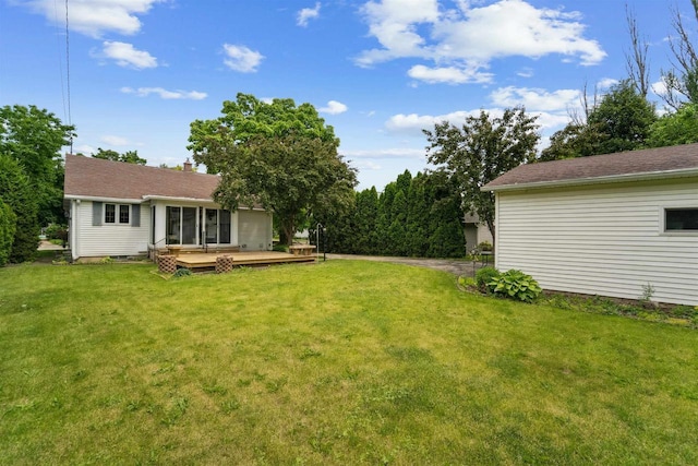 600 Forest Ave, Fond Du Lac, WI 54935 - view of grassy yard with a wooden deck