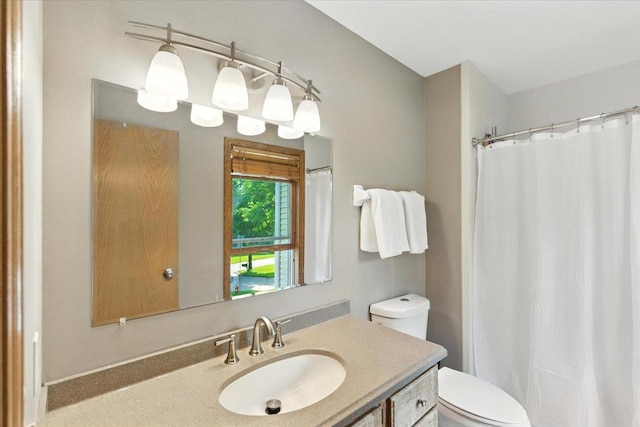 26 Maple Valley Ct, Madison, WI 53719 - full bath with vanity and a shower with shower curtain