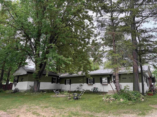 N3226 Forest View Rd, Pound, WI 54161 - view of front of property featuring a front yard and a metal roof