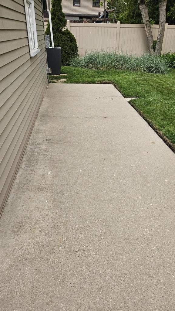 1518 Lathrop Ave, Racine, WI 53405 - view of patio