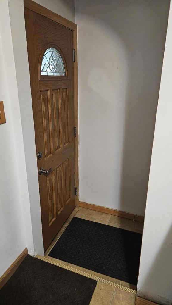 1518 Lathrop Ave, Racine, WI 53405 - foyer entrance featuring baseboards