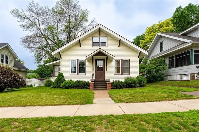 225 W Elm St, Chippewa Falls, WI 54729 - bungalow with a front yard
