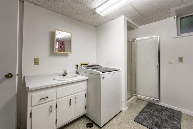 225 W Elm St, Chippewa Falls, WI 54729 - laundry area with washer / dryer