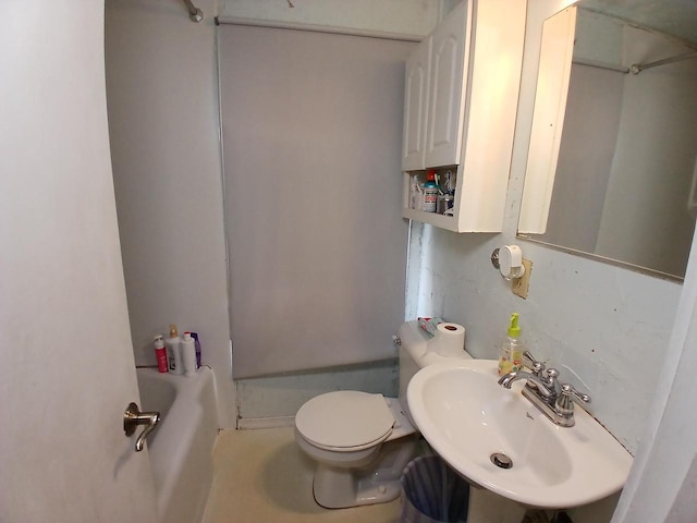 1415 S Kernan St, Appleton, WI 54915 - bathroom featuring a sink and toilet