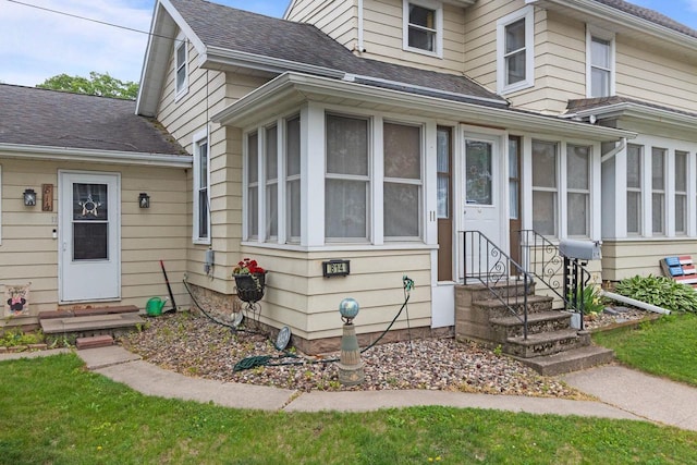 814 Quinney Ave, Kaukauna, WI 54130 - property entrance featuring roof with shingles