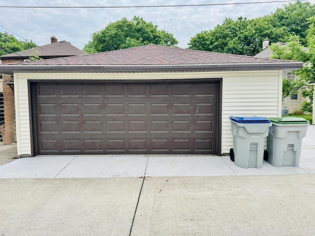 3441 N 55th St, Milwaukee, WI 53216 - view of detached garage