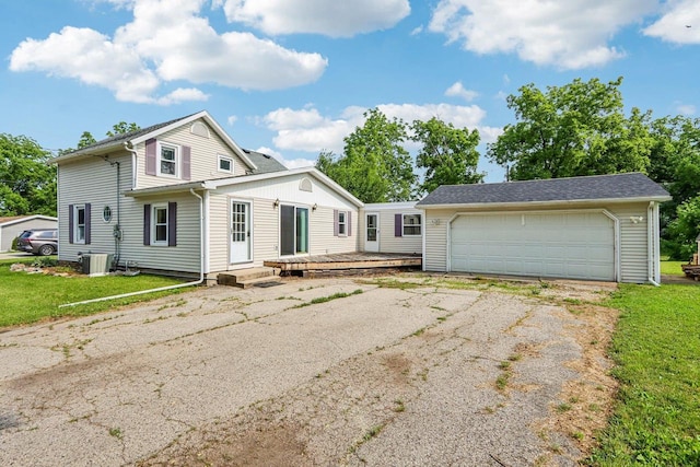 1383 Range Trl, Verona, WI 53593 - view of front of house with a front lawn