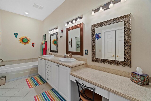 7510 W Tuckaway Pines Cir, Franklin, WI 53132
