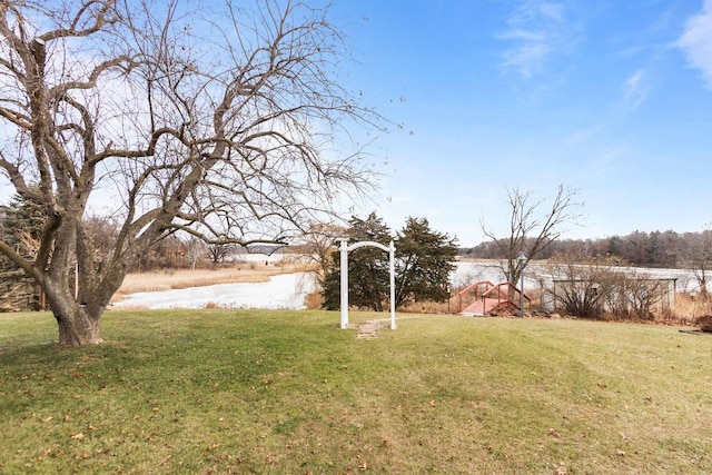 230 Gilbertson St, Markesan, WI 53946 - view of grassy yard