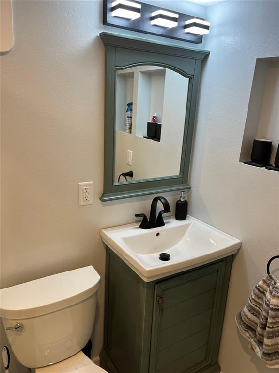 3158 Leslie Ln, Eau Claire, WI 54703 - bathroom featuring vanity and toilet