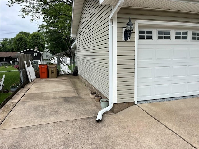 3158 Leslie Ln, Eau Claire, WI 54703 - view of garage
