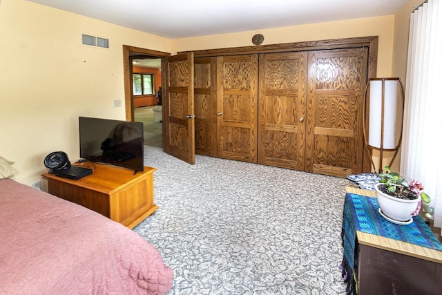 3381 S Highpointe Dr, New Berlin, WI 53151 - bedroom with carpet