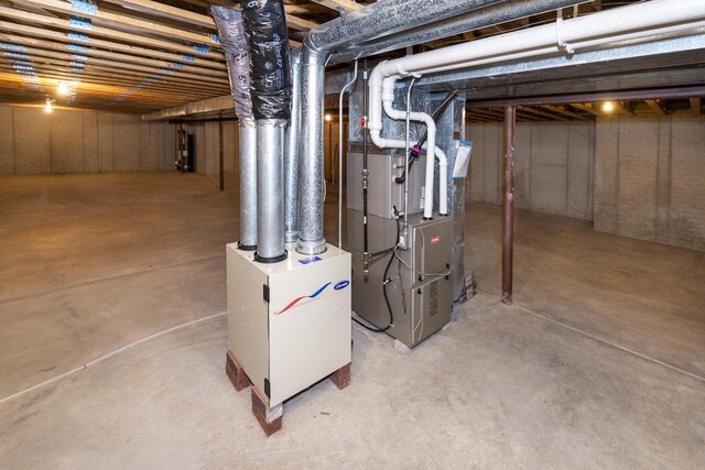 3381 S Highpointe Dr, New Berlin, WI 53151 - unfinished basement featuring heating unit