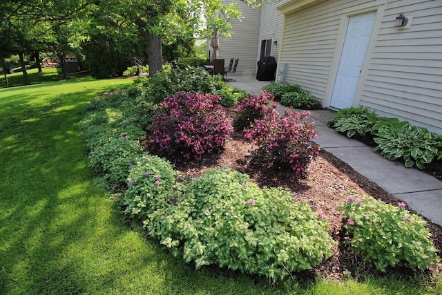 1000 Ridge Rd, Waukesha, WI 53186 - view of green lawn featuring a patio area