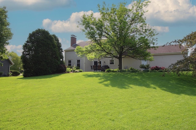 1000 Ridge Rd, Waukesha, WI 53186 - view of green lawn