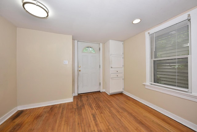 1816 N Arlington Pl Unit 1818, 1818A, Milwaukee, WI 53202 - foyer with light wood-style floors and recessed lighting